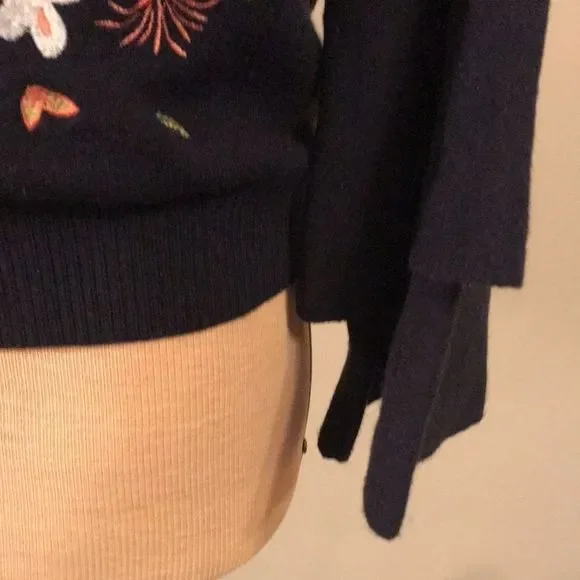 Blu Pepper Floral Embroidered Blue Sweater - Size Large - Picture 7 of 11